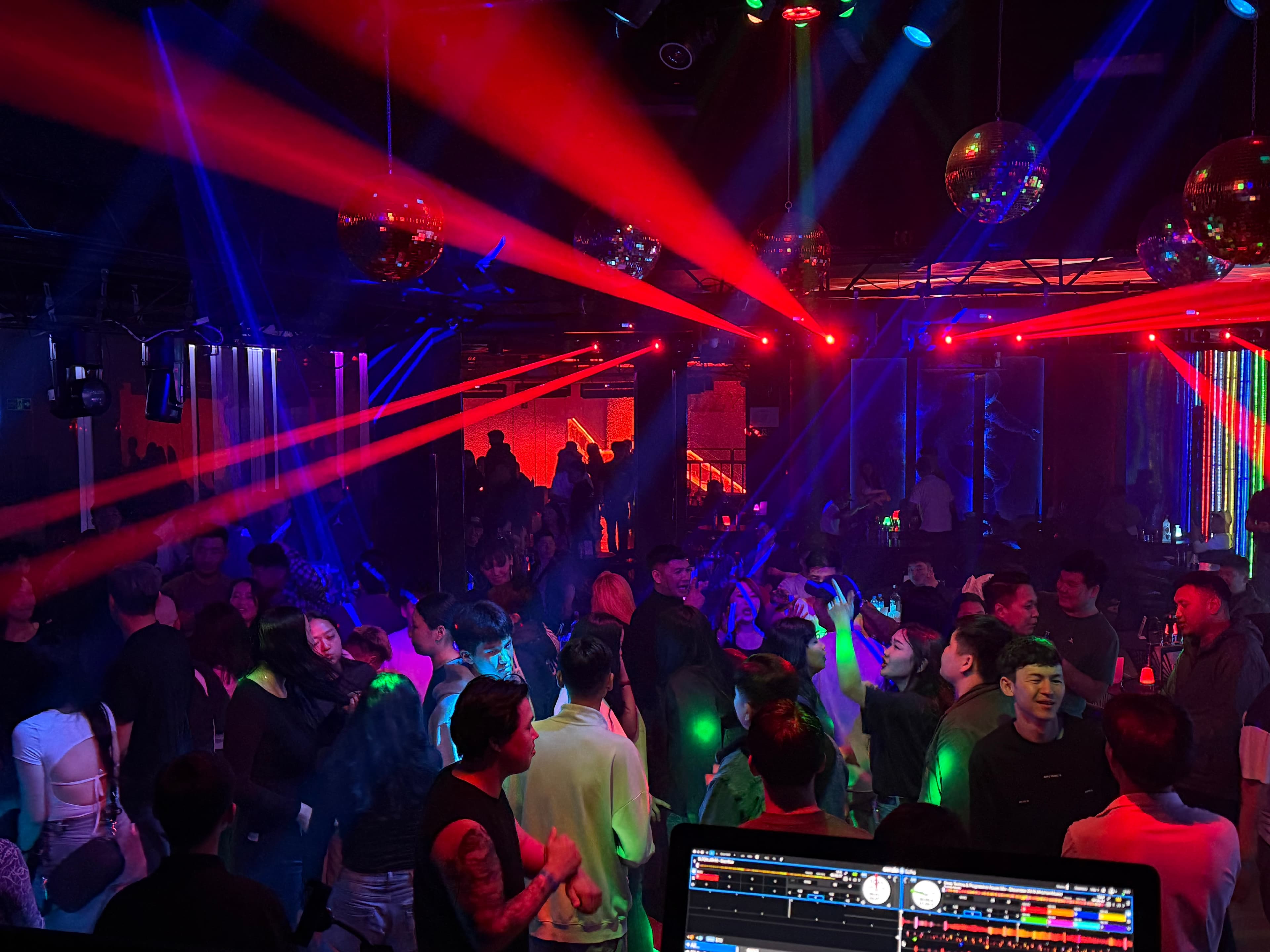 Hollywood Nightclub